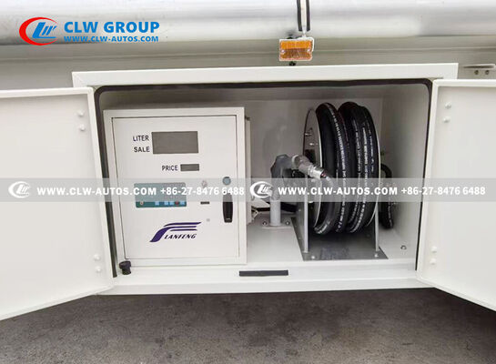 FAW 4x2 Mini Fuel Tanker Truck with 3,000-5,000L Q235 Carbon Steel Tank and Euro II/III Diesel Engine