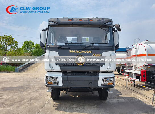 SHACMAN X3000 10m³ Asphalt Distributor Truck Precise Asphalt Spreading For Road Maintenance