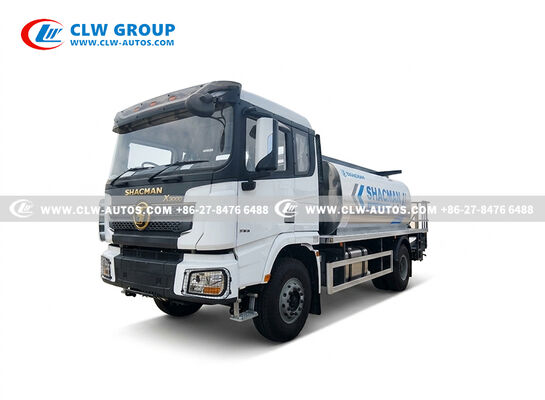 SHACMAN X3000 10m³ Asphalt Distributor Truck Precise Asphalt Spreading For Road Maintenance