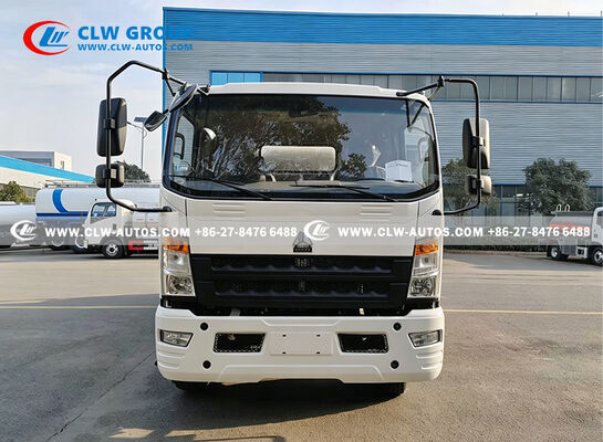 HOWO 8000L Stainless Steel Insulated Milk Tank Truck for Milk Transport