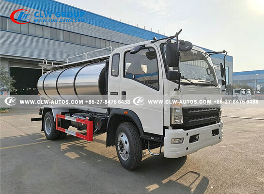 HOWO 8000L Stainless Steel Insulated Milk Tank Truck for Milk Transport