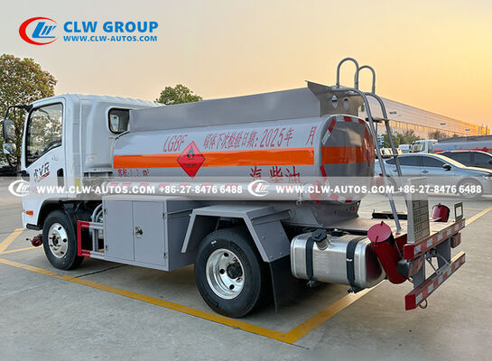 FAW Jiefang Tiger VR 4x2 2,200L Mini Fuel Tanker with 95-130HP Diesel Engine and Anti-Corrosion Coating