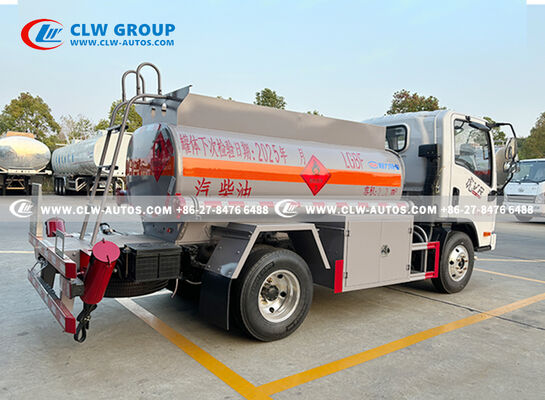 FAW Jiefang Tiger VR 4x2 2,200L Mini Fuel Tanker with 95-130HP Diesel Engine and Anti-Corrosion Coating