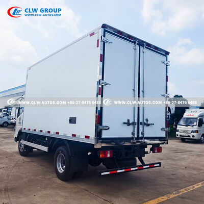 HOWO RHD 3 Ton Refrigerated Truck with Carrier Supra 550 Independent Cooling Unit for Cold Chain Delivery