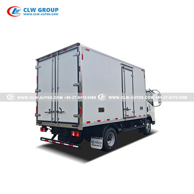 HOWO 4.2m Refrigerated Truck for Cold Chain Delivery