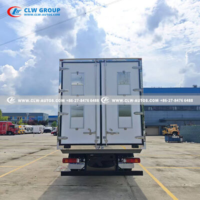 Foton 6.8m Insulated Poultry Transport Truck for 40,000-60,000 Day-Old Chicks