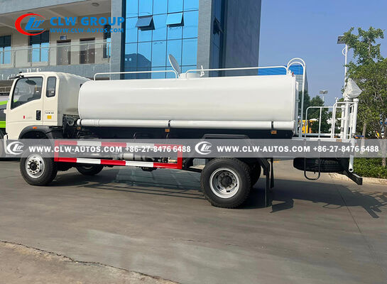 Sinotruk HOWO 4×4 All-Wheel Drive Water Sprinkler Truck with 10,000-liter Capacity and Yuchai 160HP Engine