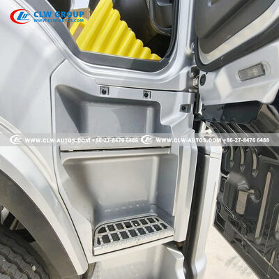 ISUZU 10-Ton Frozen Meat Reefer Truck with Carrier Citimax 1100 and Stainless Steel Meat Rail System