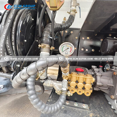 ISUZU FTR 10CBM Fire Cannon Water Sprinkler Truck with 205HP Euro 4/6 Engine and Roof-Mounted Fire Monitor