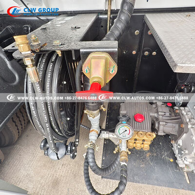 ISUZU FTR 10CBM Fire Cannon Water Sprinkler Truck with 205HP Euro 4/6 Engine and Roof-Mounted Fire Monitor